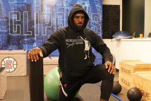 电竞投注-王猛：詹姆斯在快船训练代表在骑士训练也没啥 普天之下都能练