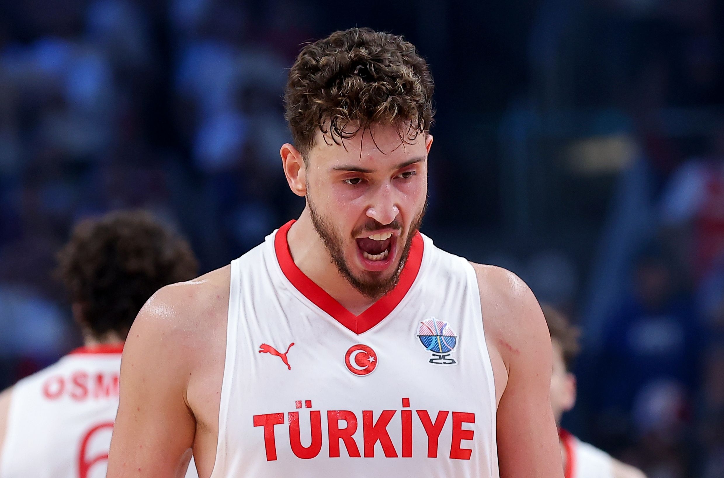 体育-申京全能表现24分16板6助2帽闪耀全场，罚球环节仍具提升潜力