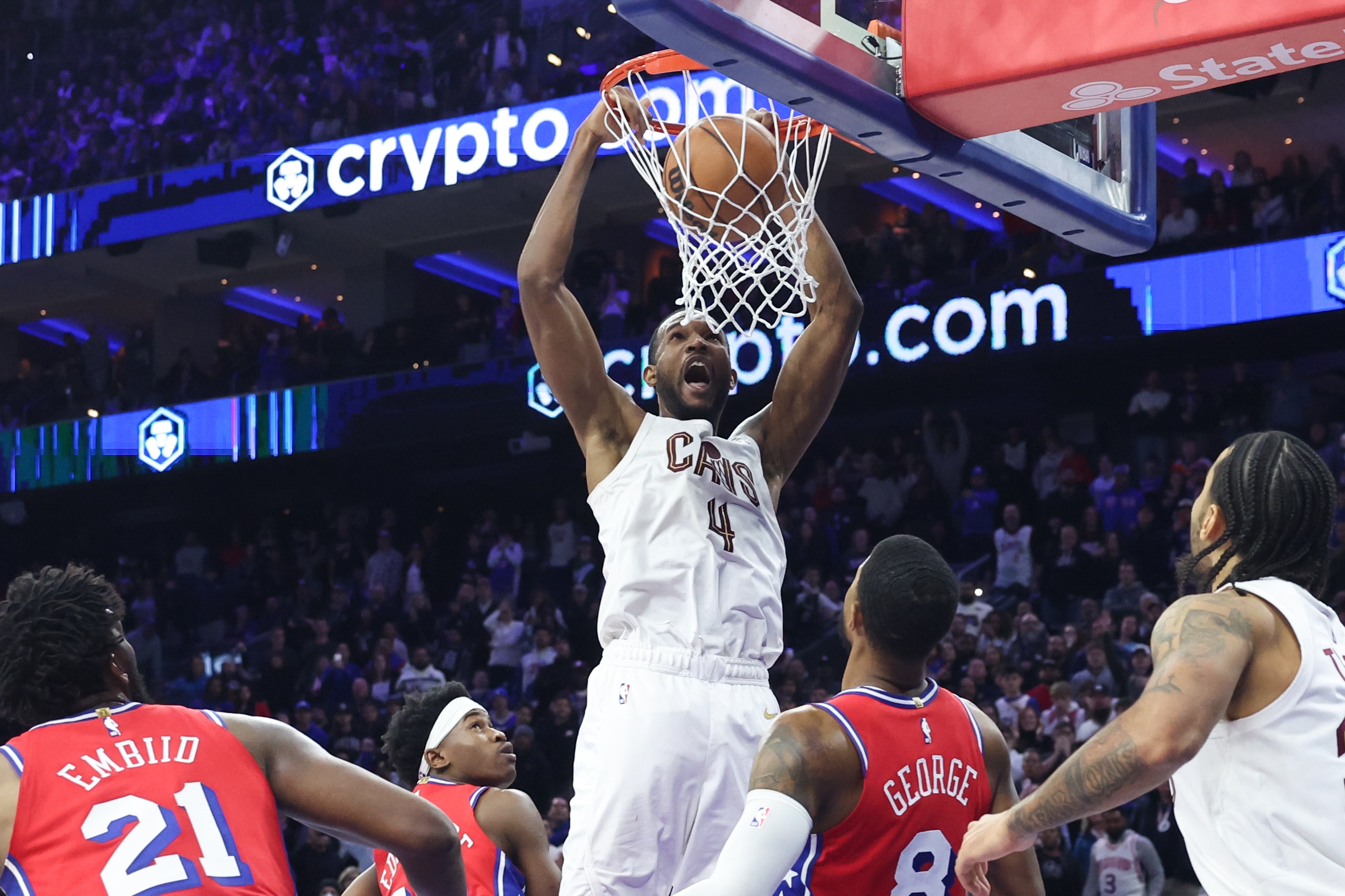 体育博彩-扣篮绝杀对手！莫布里12中6&amp;三分5中1 拿到15分5板4助4帽