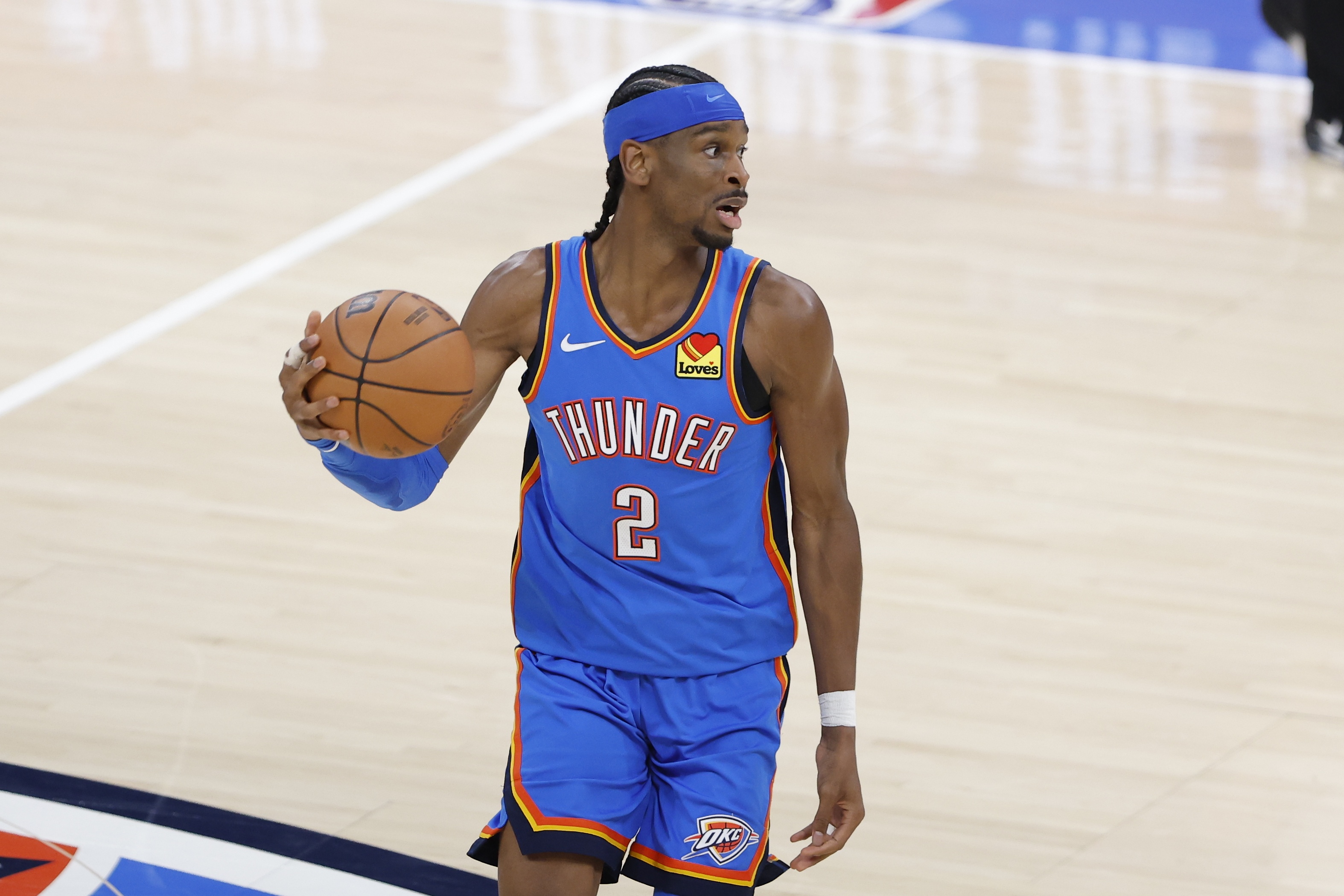 电竞投注-追梦：亚历山大的特点是非常滑溜 只要有一点空隙他就钻过去了