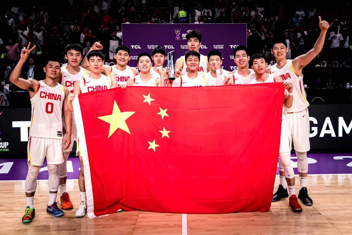 FIBA官方出炉！亚洲排名迎更新，中国男篮回归第二，第一难撼动！